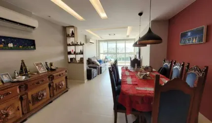 Apartamento todo reformado, 4 quartos, 4 banherios, 4 vagas, 160m2 -Tijuca?RJ.