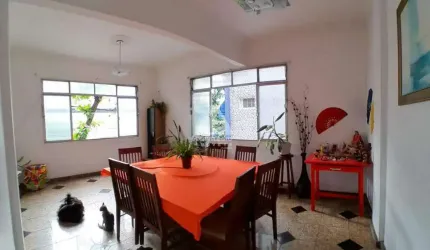 Casa Duplex - 3 quartos sendo 1 suíte
