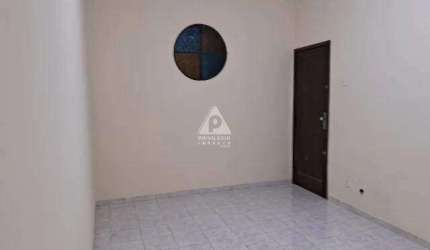 Apartamento a venda, 2 quartos, bem localizado no Rio Comprido