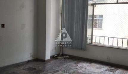 Apartamento de 2 QTS, 1 suíte, 87M², em Vila Isabel.