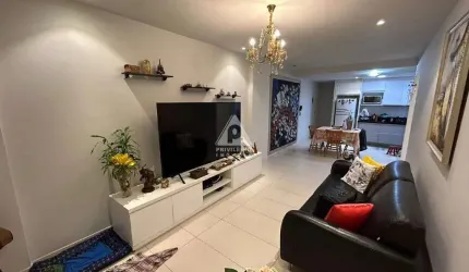 Apartamento sala quarto com sacada colado no metrô.