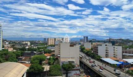 Apartamento a venda na Rua Haddock Lobo com 2 quartos e uma agradavel varanda