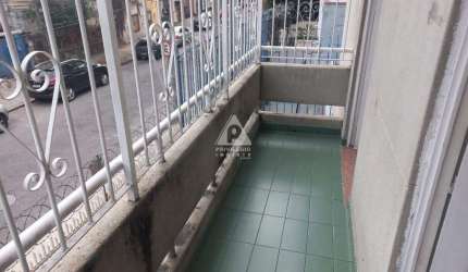 Apartamento de 3 quartos á venda, em rua tranquila, Rio Comprido
