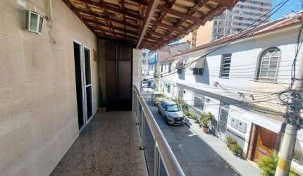 Casa de vila triplex com churrasqueira e vaga em Vila Isabel