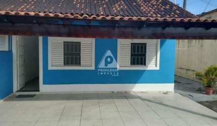 Casa à venda, 2 quartos, 1 vaga, Saracuruna - Duque de Caxias/RJ