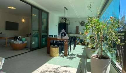 Excelente apartamento 205m², com varanda, 3 suítes , 3 vagas de garagem no Recreio dos Bandeirantes