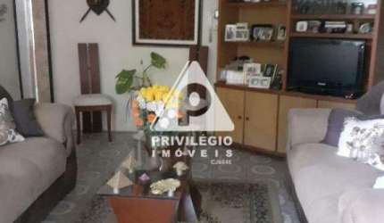 Casa de rua à venda, 2 quartos, 1 suíte, 2 vagas, Guaratiba - RIO DE JANEIRO/RJ