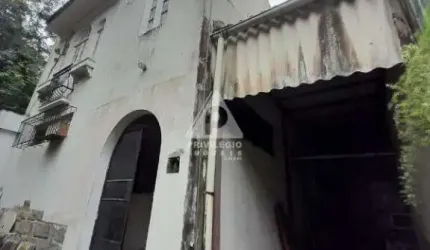 Casa ampla no Cosme Velho