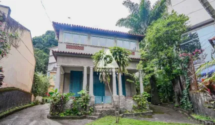 Incrível Casa em Santa Teresa. Perto ao Largo dos Guimarães.