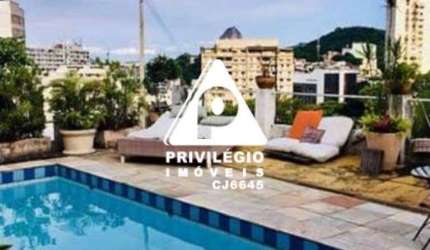 Maravilhosa casa histórica com 6 quartos e dois apartamentos!