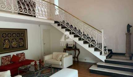 Casa Triplex 450m2, 04 quartos - Gávea RJ