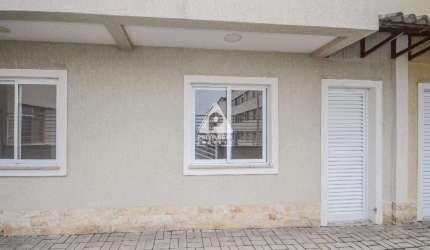 Casa triplex 1 quarto 1 suíte terraco area gourmet 1 vaga Nova Iguaçu.