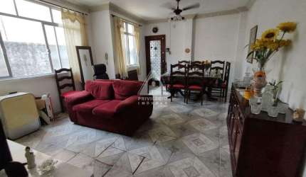 Apartamento tipo casa de vila de 2 quartoscom terraço à venda na Tijuca