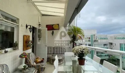 Cobertura Duplex em Condomínio no Recreio - 4 Quartos, sendo 3 suítes , piscina com hidro, varanda goumert com 3 vagas de garagem