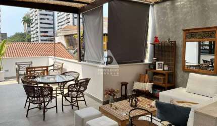 Casa triplex em Botafogo, 5 qtos, 300m²