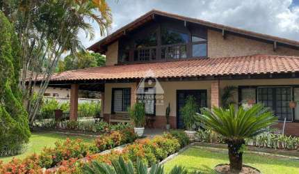 CASA LINEAR DE 700M2 COM 5 QUARTOS SENDO 2 SUÍTES EM VARGEM GRANDE
