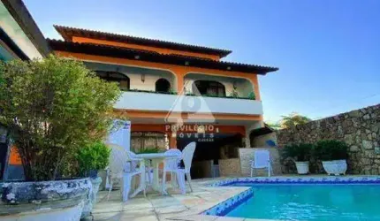 Casa Triplex no Anil - Condomínio Jardim Clarice