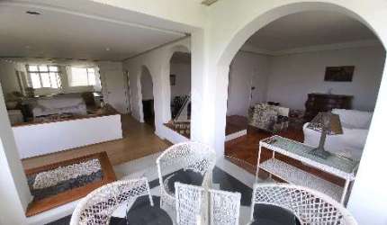 Apartamento à venda na Rui Barbosa, 4 quartos, suíte, 4 salas, varanda, andar alto com vista livre para a Praia do Flamengo e Aterro. Flamengo - RJ