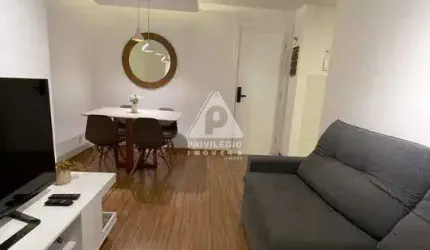 Apartamento mobiliado 2 quartos,1 vaga, na Barra Olímpica.