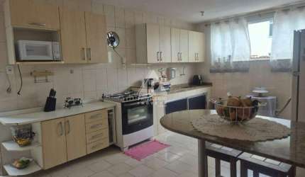 Maravilhosa casa com piscina em Vista Alegre