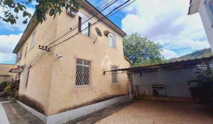 Apartamento condomínio em Cascadura