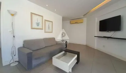 APARTAMENTO À VENDA NA BARRA DA TIJUCA 1 QUARTO, 1 BANHEIRO, 1 VAGA.