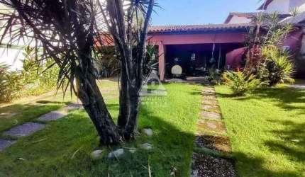 CASA DE CONDOMÍNIO COM 228M2 EM CONDOMÍNIO FECHADO