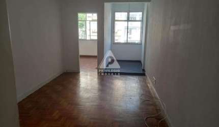 IMÓVEL SALA TRÊS QUARTOS.DOIS BANHEIROS. COZINHA. AREA E DEPS. LARANJEIRAS.