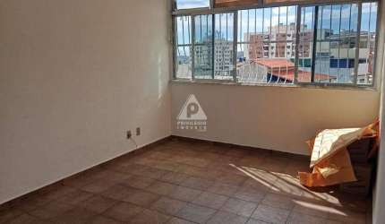 Apartamento 2 quartos com vaga em condomínio espetacular.