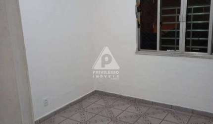 Apartamento de 1 quarto próximo à praça Afobso Pena na Tijuca