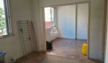 Apartamento Claro Arejado Vista Livre 3 Qtos próximo do metrô Cantagalo.