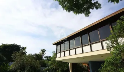 Casa estilo modernista 5 quartos reformada ! Icone da arquitetura ! investimento cultural !