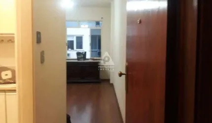 Apartamento à venda 2 quartos na quadra da praia - Flamengo