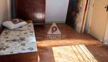 QUARTO SALA COM VARANDA INTERNA