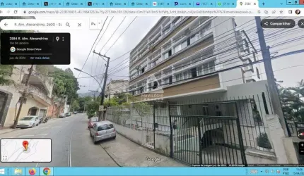 Salão, 3 quartos, amplos banheiro e cozinha, com dependências complets e área externa