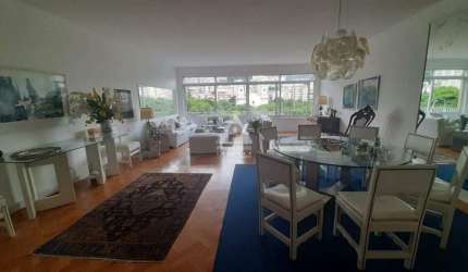 Lagoa! Apartamente, 3 quartos, 1 suite, dependências, vaga, 200m²
