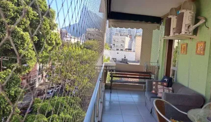Apartmento com 3 quartos, varnda e vaga em Botafogo!