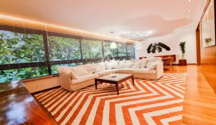 Apartamento 3 quartos à venda! Todo reformado; 1 vaga; quadra da praia - Leblon/RJ