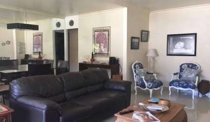 Privilégio imóveis Vende: Apartamento impecável contendo 3 quartos em São Conrado