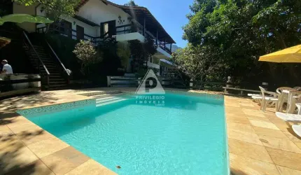 Casa com linda vista para o mar de São Conrado