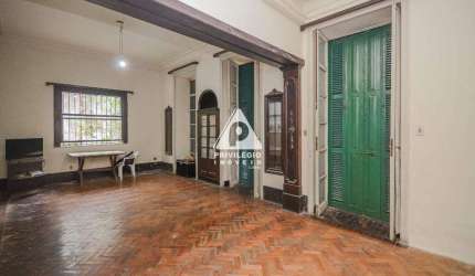 Incrível Casa em Santa Teresa. Perto ao Largo dos Guimarães.