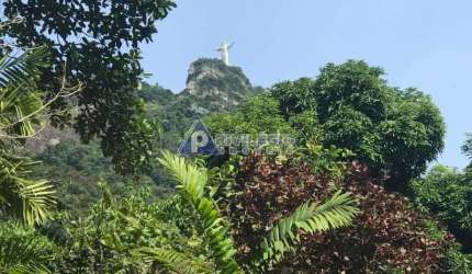 Terreno no coração do Cosme Velho