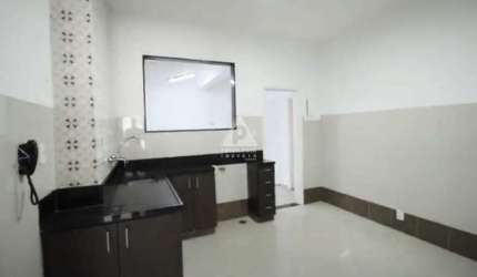 Apartamento 3 quartos com 1 vaga em Laranjeiras à venda.