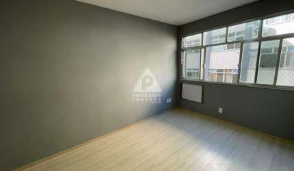 Excelente apartamento 2 quartos reformado em Laranjeiras.