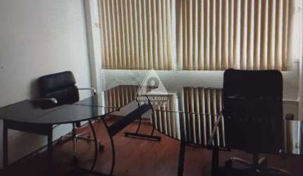 EXCELENTA SALA COMERCIAL - VENDE-SE CENTRO RIO