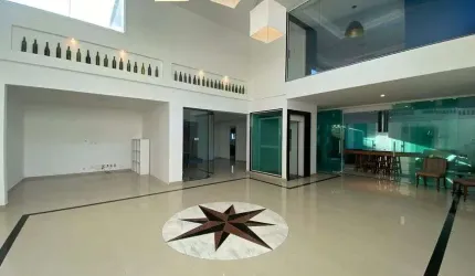 Casa de condomínio para venda tem 600 metros quadrados com 4 quartos