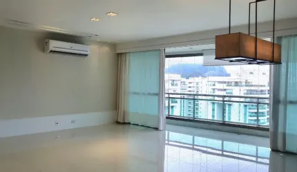 Lindo apartamento com 4 suites 250 m2 Barra da Tijuca