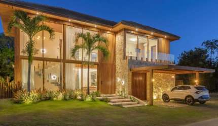 Casa de 5 Suítes na Praia do Forte  PORTEIRA FECHADA PRAIA BELA