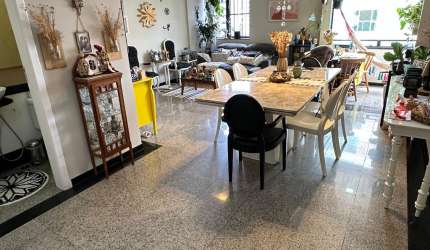 Apartamento a venda 4/4 sendo 3 suítes + dependência na Pituba