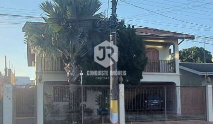 Sobrado à Venda, Residencial Village, Avaré, SP